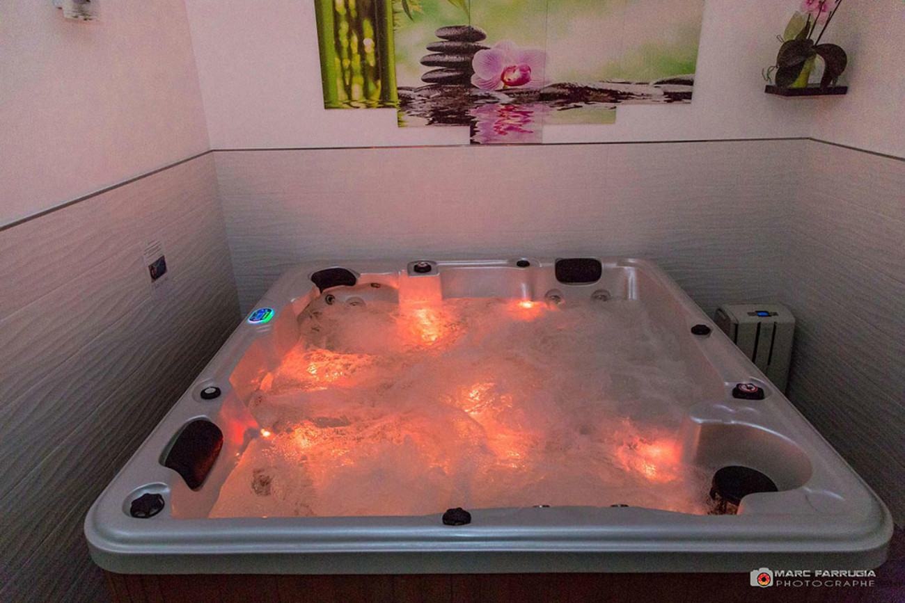 jacuzzi spa chambre d'hôtes sainte baume